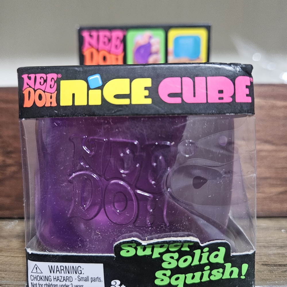 NeeDoh Nice Cube Purple Super Solid Squish